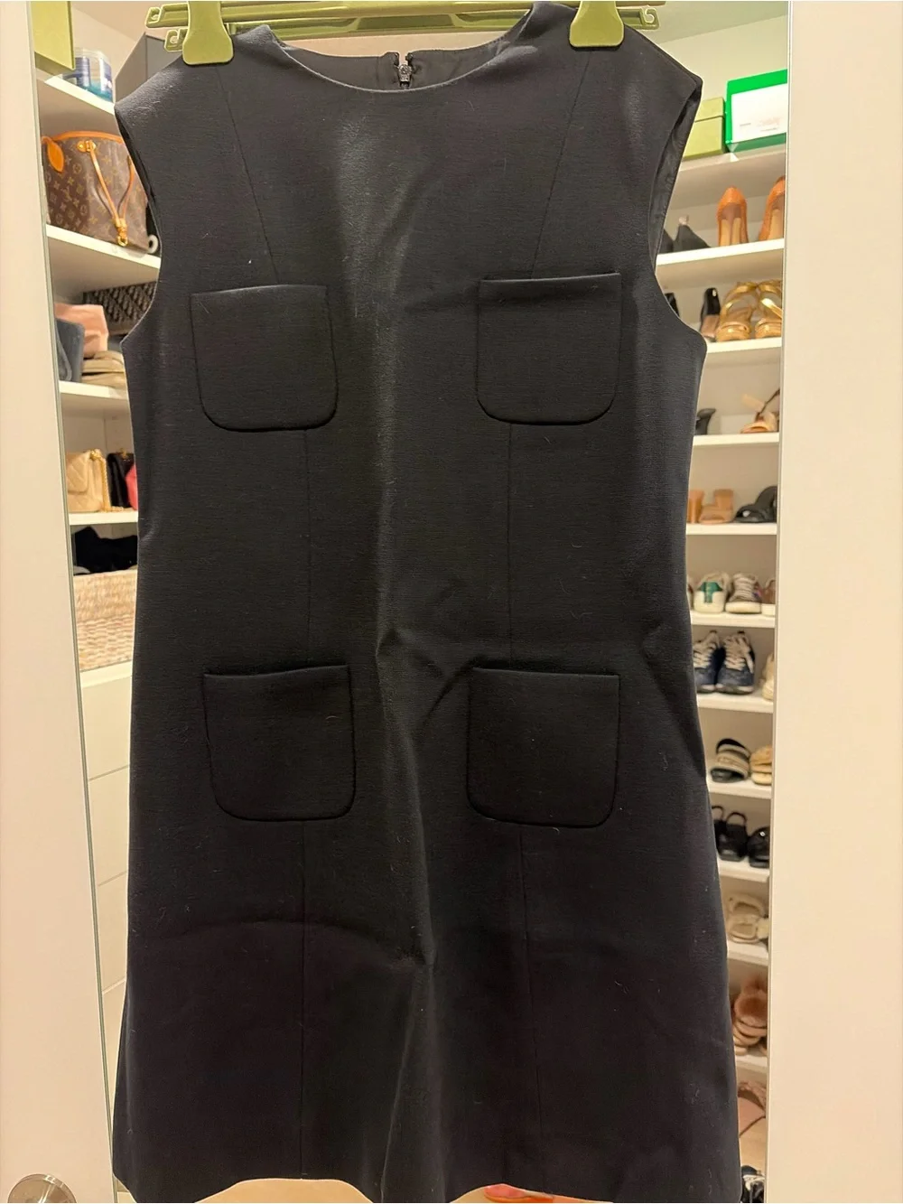 Black Sleeveless Pocket Shift Dress
